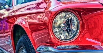 La posición del motor al conducir